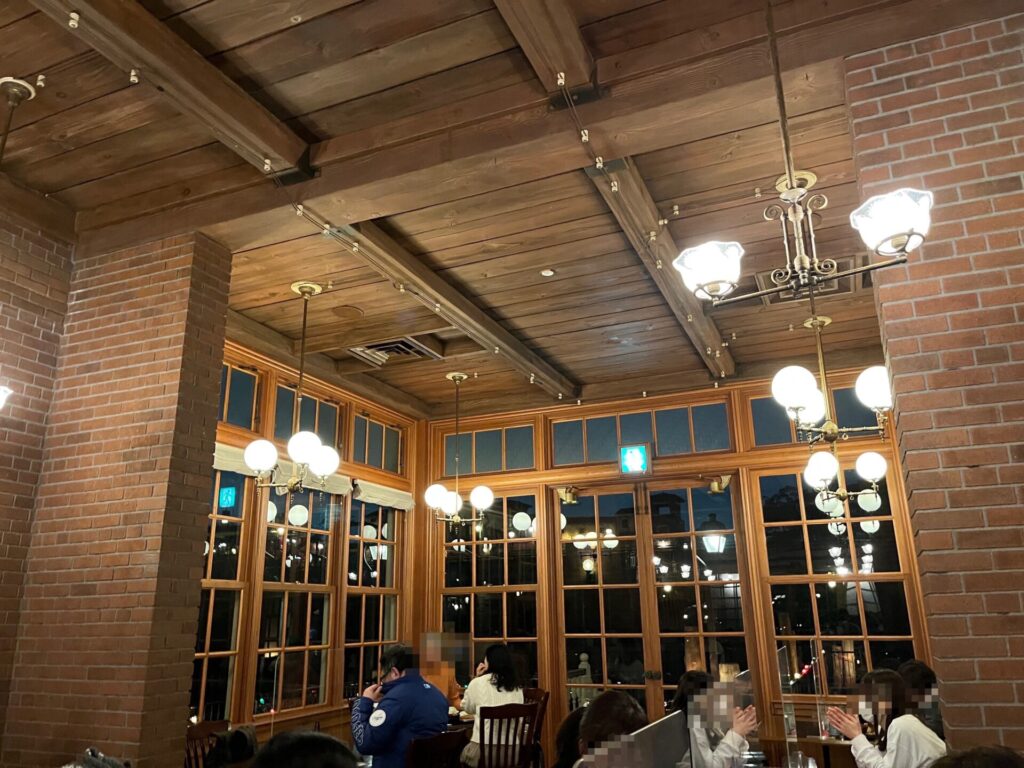 ディズニーシーのレストラン欅の景色